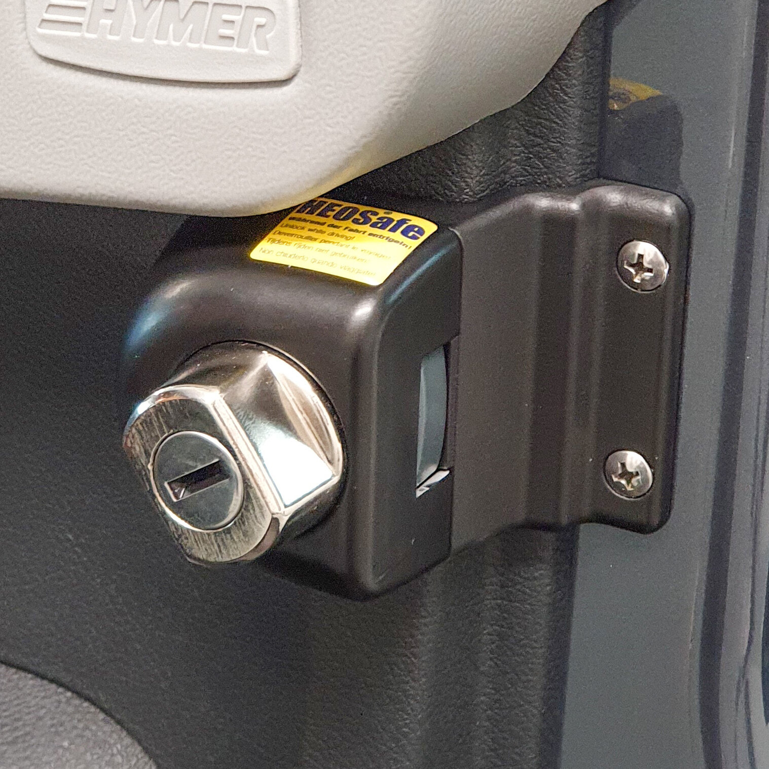 Anti-Theft Locks for Driver's Cab Doors Mercedes-Benz Sprinter W907/W910