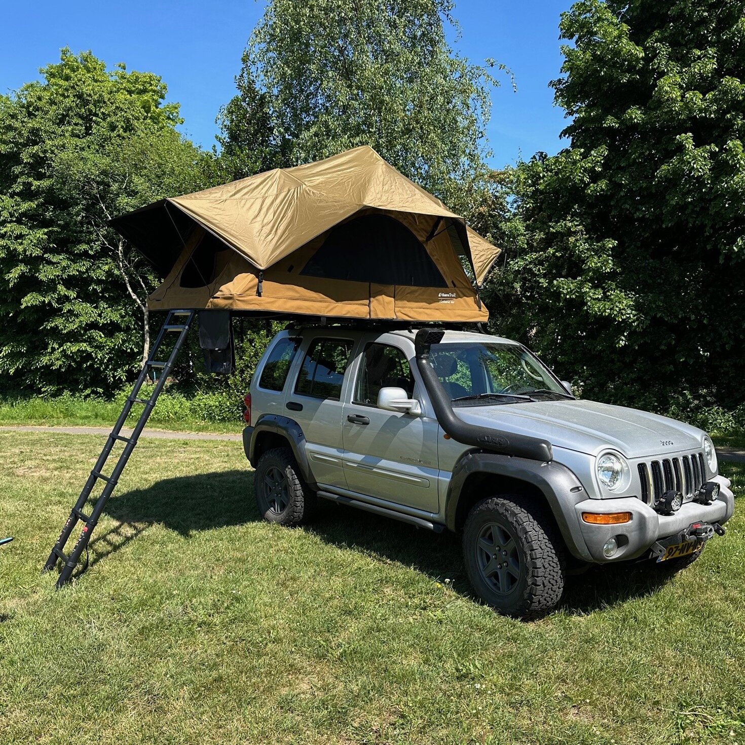 Roof Tent Victoria 140